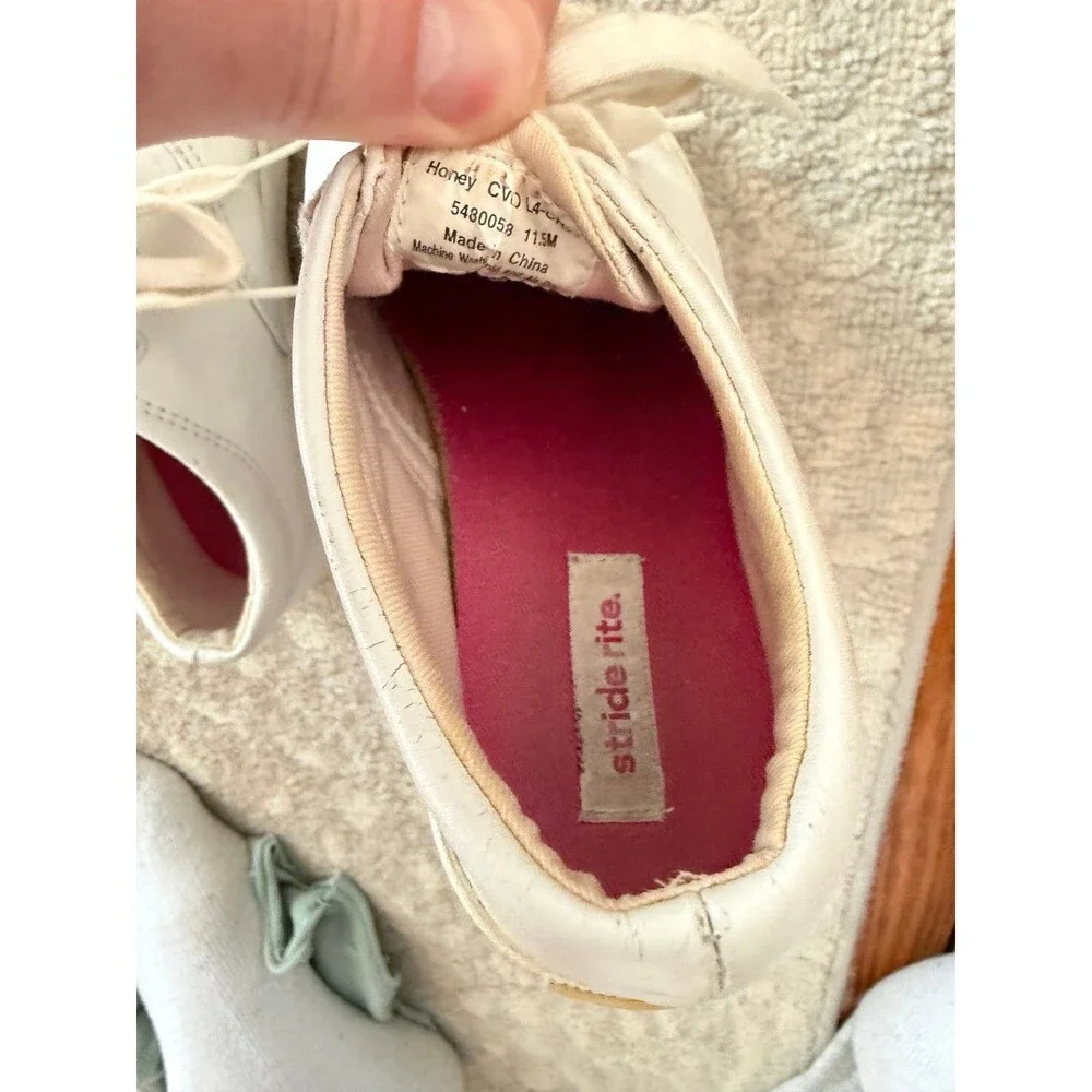 Stride rite size 11.5 white leather shoes